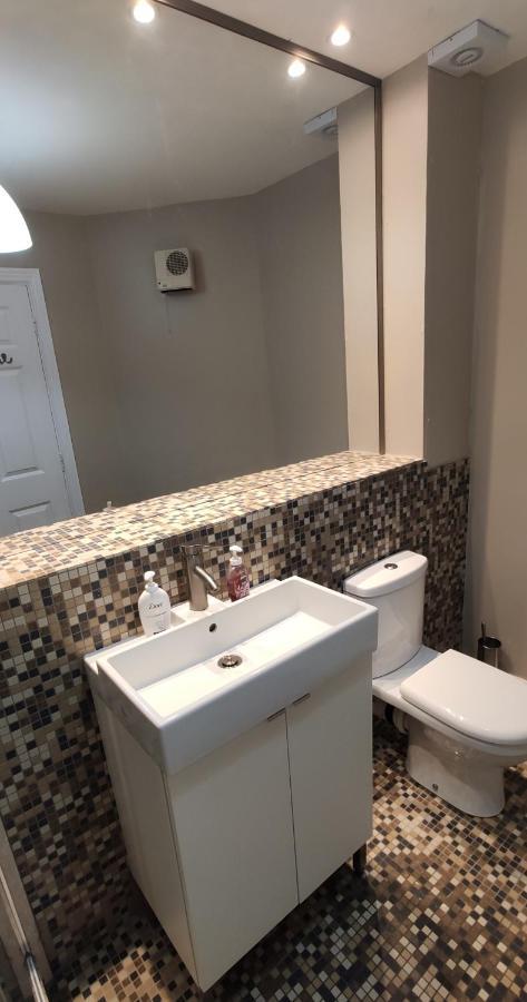 Apartment In The Heart Of Wexford Town Bagian luar foto