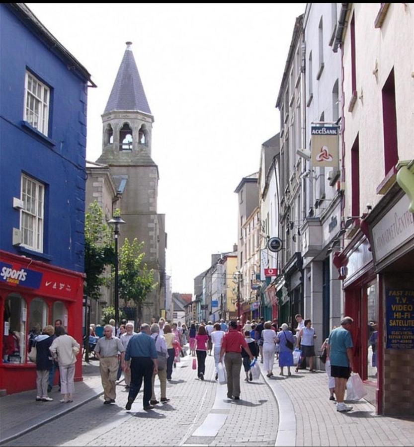 Apartment In The Heart Of Wexford Town Bagian luar foto