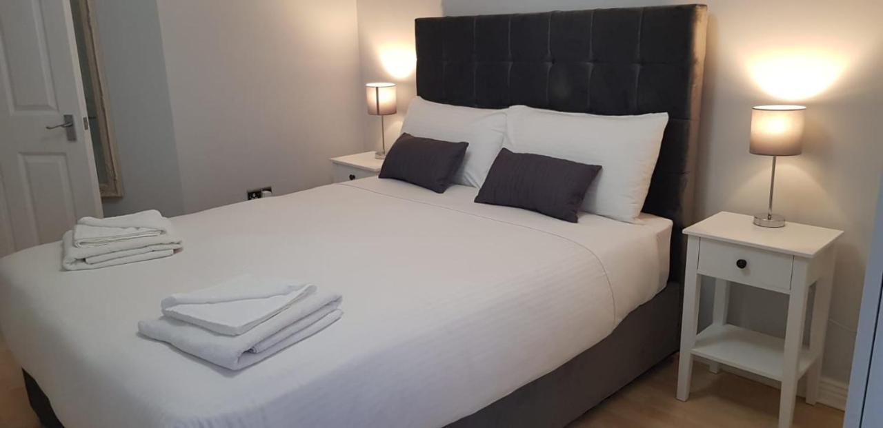 Apartment In The Heart Of Wexford Town Bagian luar foto