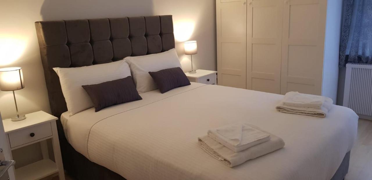 Apartment In The Heart Of Wexford Town Bagian luar foto