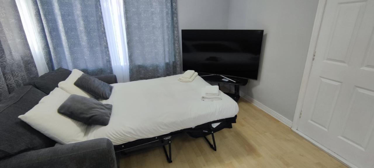 Apartment In The Heart Of Wexford Town Bagian luar foto